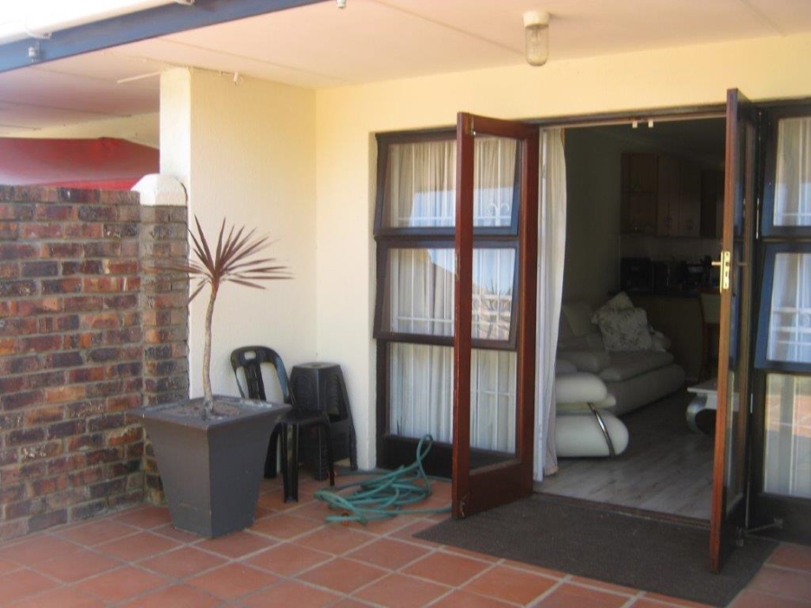 To Let 3 Bedroom Property for Rent in Bridge Water Western Cape
